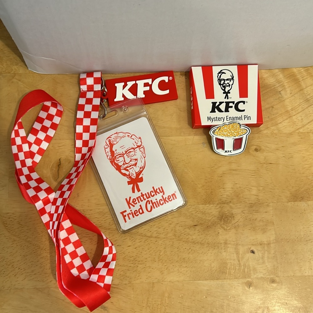 KFC Bundle: Checkered Print Lanyard and Side Blind Box Enamel Pin